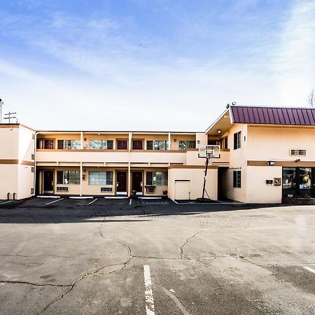 Budget Inn Of America Медфорд Екстер'єр фото
