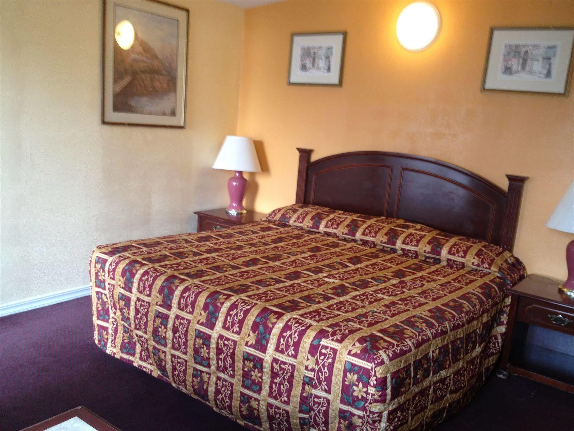 Budget Inn Of America Медфорд Екстер'єр фото