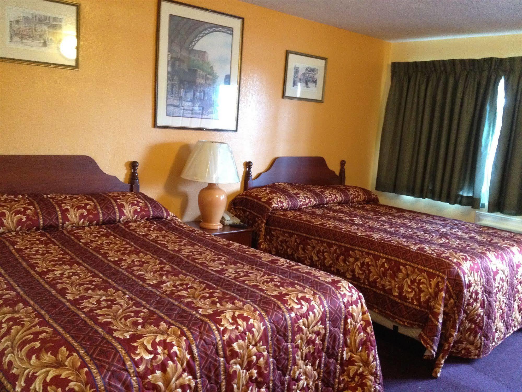 Budget Inn Of America Медфорд Екстер'єр фото